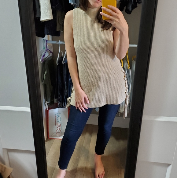 Michael Kors Sleeveless Oatmeal Mockneck Tunic Sweater, Gold Accents And Ties - Picture 1 of 4